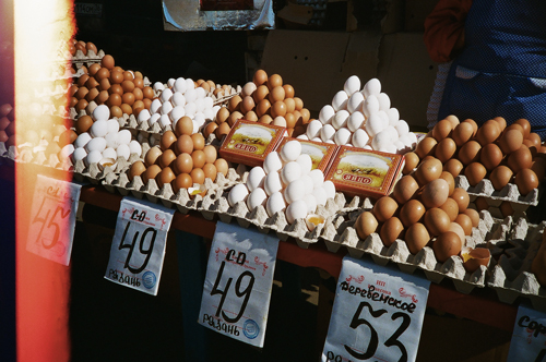 Eggs at market in Stupino (2010.04.10 | By Bolshakov)